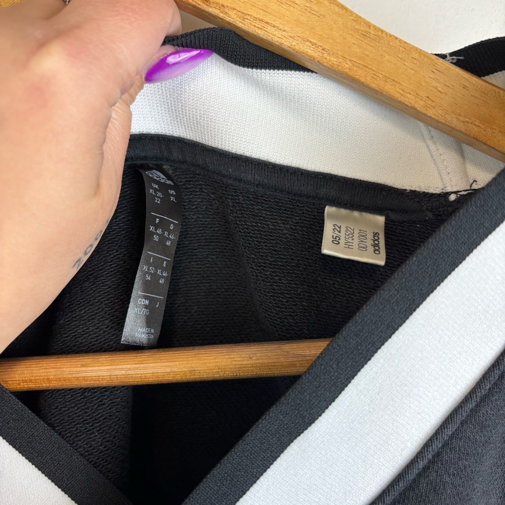 Adidas Cropped Varsity Crewneck Sweatshirt Black - Picture 2 of 5